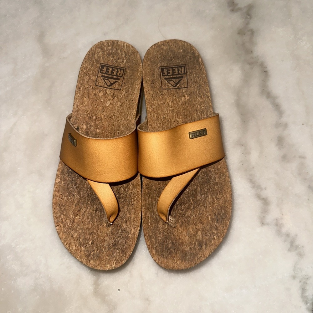 Reef Women's Size5 Cushion Sol Hi Platform‎ Sandal, Footwear Ultra Soft Brown